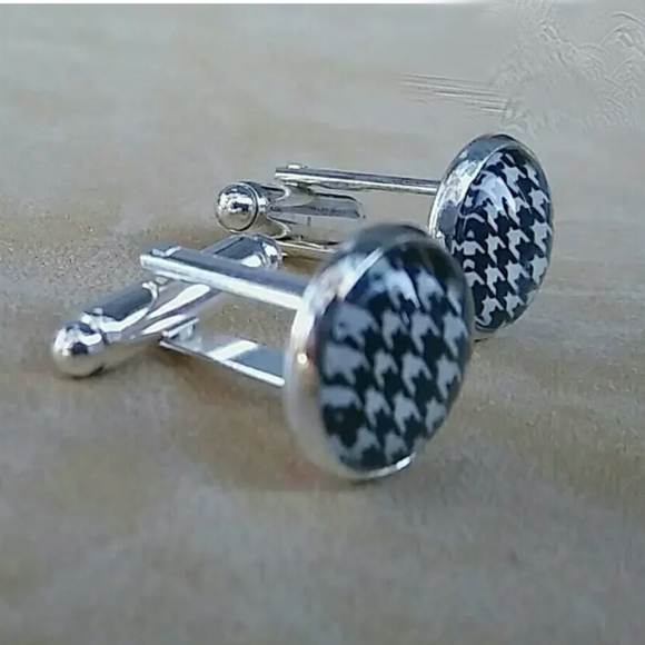 Houndtooth Cufflinks Perfect for Any Bama Loving Guy❤ - Picture 2 of 5